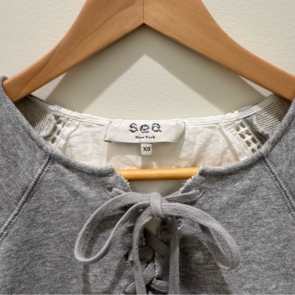 Nwt Sea New York Edie Eyelet Tiered Ruffled Short Sleeve Sweatshirt Grey Size Xs — image 3 of 7